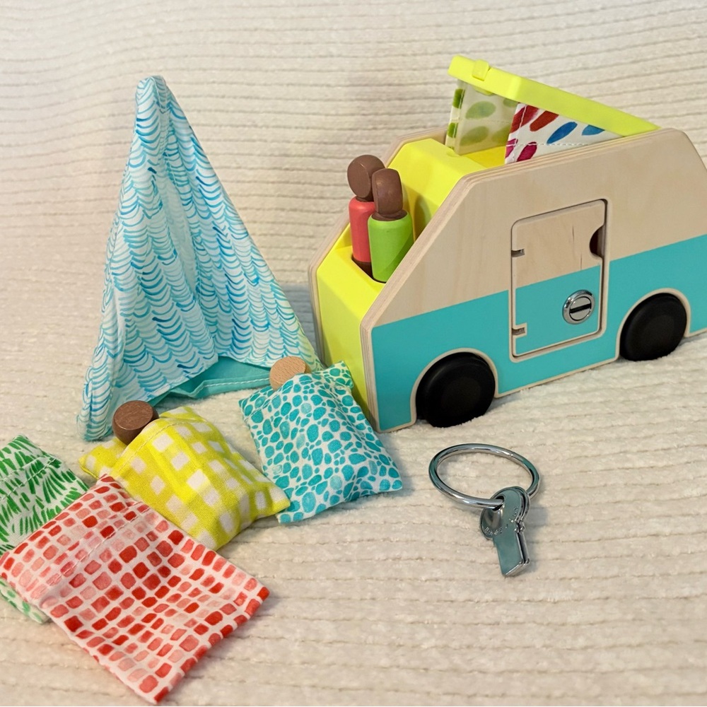 Like New! Lovevery Lot with Camper